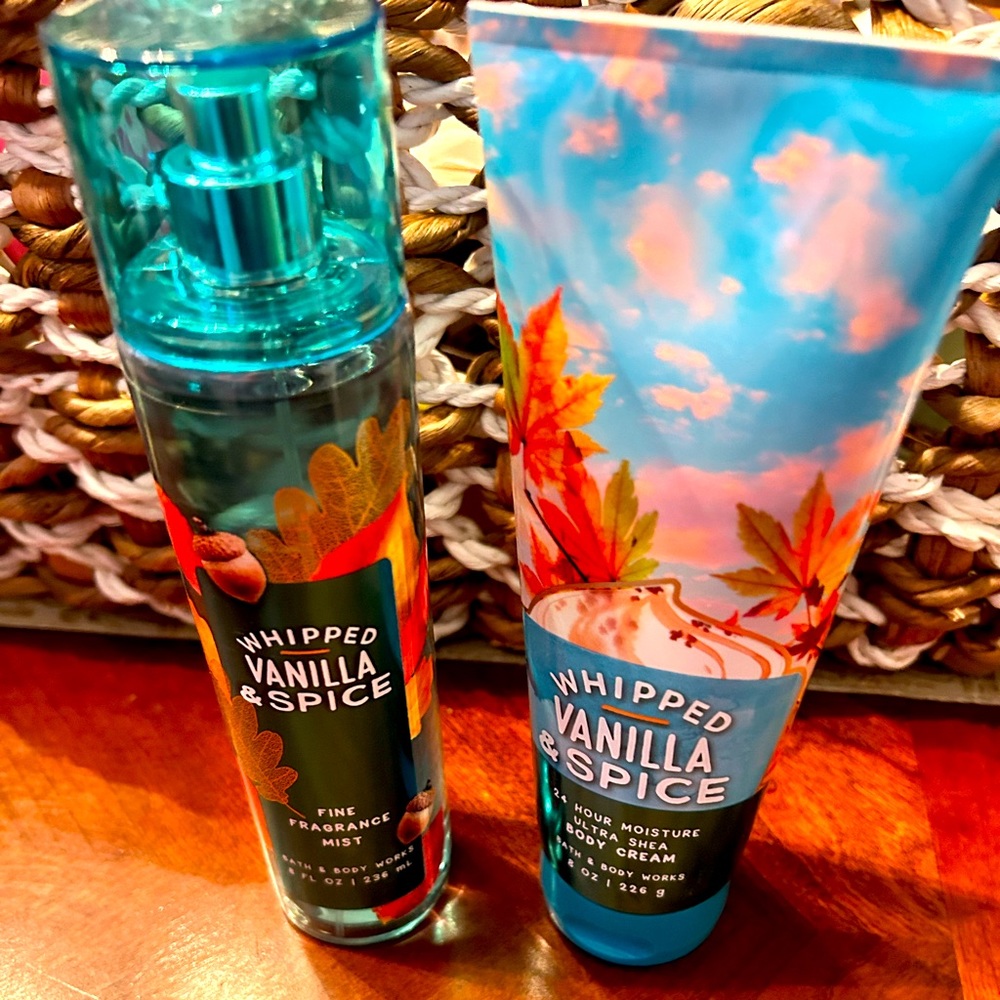 Bath and body works - New - Whipped Vanilla & Spice set